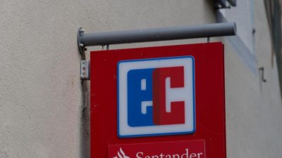 Santander Deutschland streicht 100 Filialen und 600 Jobs