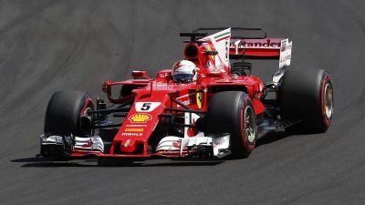 Vettel mit Ungarn-Sieg in den Sommerurlaub