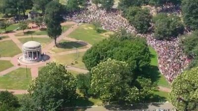 Trump lobt Bostoner Demo gegen Hass – Was steckt dahinter? (+VIDEO)