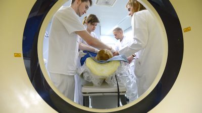 Missstände in Kliniken: Um Operationssaal auszulasten, suchen Ärzte „nach geeignetem Patientenmaterial für OPs“