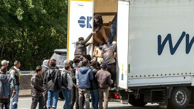 Zur Flüchtlingsabwehr in Calais: London gibt Paris 50 Millionen Euro zusätzlich