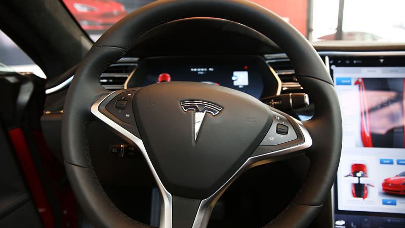 Akku zu schwach: NRW-Umweltministerin will 110.000 Euro teure Tesla-Dienstlimousine ausschalten