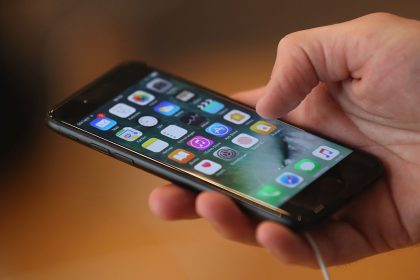 Zur Ortung von Verdächtigen: Sicherheitsbehörden verschicken über 600.000 “stille SMS”