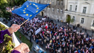 Polen: Weitere umstrittene Justizreform tritt in Kraft – Gerichtsvorsitzende können ohne Grund entlassen werden