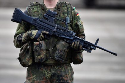Personalnot: Reservisten-Verband will Zivilisten an der Waffe ausbilden
