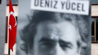 Bundesregierung bestätigt: „Welt“-Journalist Deniz Yücel kommt frei