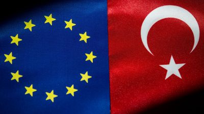 Deutschland erhöht Druck auf Türkei: Achtung von Menschenrechten – eine Voraussetzung für EU-Beitritt