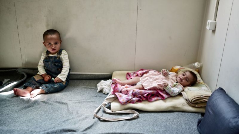 Internationaler Kindertag: Massive Kritik an Ankerzentren für Flüchtlinge und Migranten