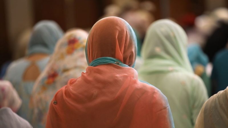 Gewaltsame Entfernung von Kopftuch in US-Haft: Muslimin erhält 85.000 Dollar Entschädigung