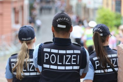 Einheitliche Mindestgröße für Polizisten ist diskriminierend