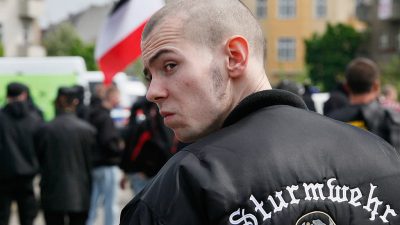 SPD-Innensenator zu Neonazi-Aufmarsch in Berlin: „Die freiheitlich-demokratische Grundordnung gilt leider auch für Arschlöcher“