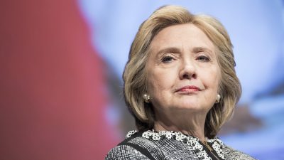 Clintons E-Mail-Affäre: FBI verweigert Herausgabe von Akten wegen „Mangel an öffentlichem Interesse“