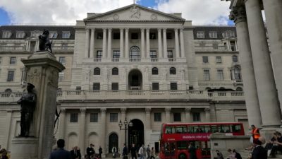 Bankenaufseher Dombret will Zugriff auf Euro-Clearing in London