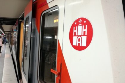 Max Giesinger fährt U-Bahn statt Taxi