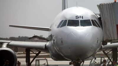 Wirtschaftsministerin will Abschaffung der Luftverkehrsteuer