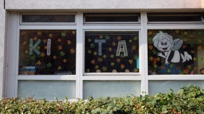 Kita-Rettung in NRW: Vierstufiges Modell soll Kitas „zukunftsfähig machen“