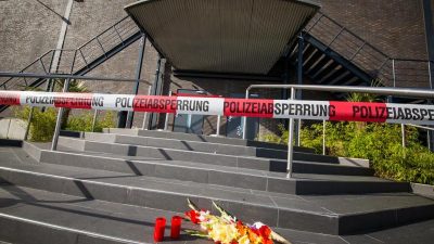 Rund 800 Trauergäste bei muslimischer Beisetzung: Erschossener Türsteher in Konstanz beerdigt