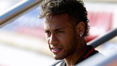 Nach Rekordtransfer: Neymar wird in Paris vorgestellt