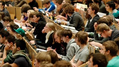 Baden-Württemberg: Student aus Usbekistan klagt gegen Studiengebühren für Ausländer