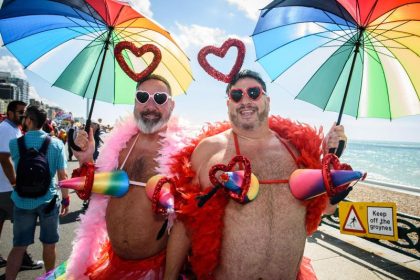 Menschenrechtsgericht verurteilt Russland wegen Diskriminierung von LGBT-Gruppen