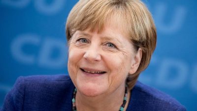 Jetzt: Kanzlerin Angela Merkel im Youtube-Livestream