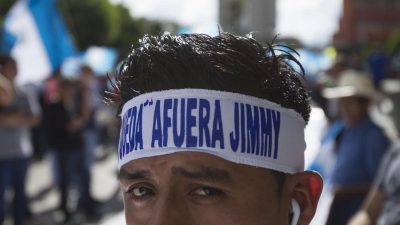 Tausende protestieren gegen Guatemalas Präsident Morales