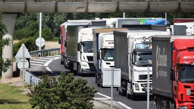 45.000 LKW-Fahrer gesucht: Warum niemand den Job machen will