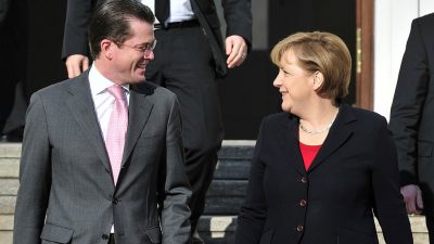 Merkel begrüßt Comeback von zu Guttenberg: „Finde es gut, dass er im Wahlkampf auftritt“