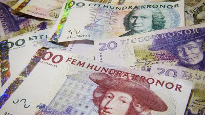 Bargeldloses Zahlen immer beliebter – Schweden wechselt Scheine und Münzen aus