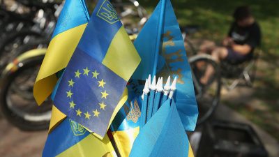 Ukraine: Sonderstatus von Separatisten-Regionen im Osten um ein Jahr verlängert – Swoboda-Partei protestiert