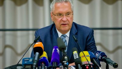 Bayerischer Innenminister beklagt „Desinformationskampagne“ gegen geplantes Polizeigesetz