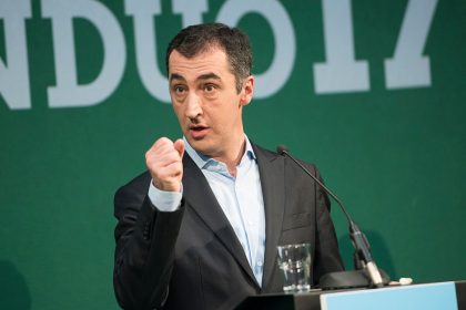 Özdemir will entschiedenes Auftreten gegenüber “autoritär agierenden Politikern” wie Putin, Erdogan und Orbán