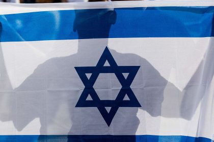 “Bibi geh’ nach Hause”: Tausende Israelis demonstrieren erneut gegen korrupte Regierung