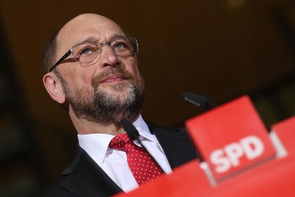 Schulz pocht auf zweites TV-Duell: Merkels “Verweigerungshaltung” geht gegen Interesse der Wähler