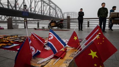 Weniger Öl nach Nordkorea: China setzt UN-Sanktionen um