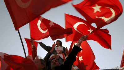Kurdische Gemeine: Gabriel soll förmliche Reisewarnung für Türkei aussprechen