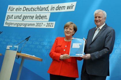 Bericht: Merkel seit 2017 über Missstände im BAMF informiert
