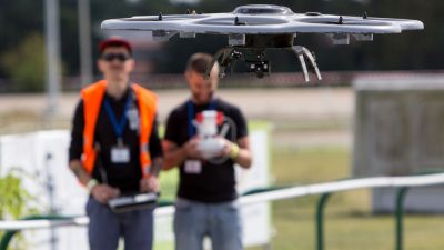 Flugzeugpiloten melden immer mehr Drohnen-Vorfälle an Flughäfen
