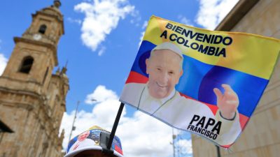 Papst reist nach Kolumbien – Beitrag zum Versöhnungsprozess zwischen Regierung und Rebellen