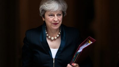 Theresa May: Gute Beziehungen zur EU nach Brexit im Interesse Deutschlands und der Welt