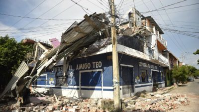 Helfer in Mexiko kämpfen an zwei Fronten gegen Erdbebenfolgen und „Katia“