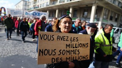 Französische Gewerkschaften protestieren gegen Macrons Arbeitsmarktreform