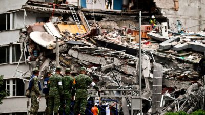 Zahl der Erdbebentoten in Mexiko steigt auf mindestens 230 – Suche nach Überlebenden dauert an