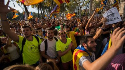 Katalanen beharren trotz Drucks aus Madrid auf Unabhängigkeitsreferendum