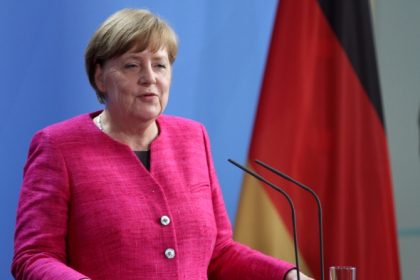 Tokio-Hotel-Sänger ist stolz auf Kanzlerin Merkel