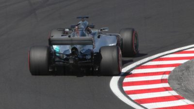 Formel 1: Hamilton holt sich Pole in Malaysia