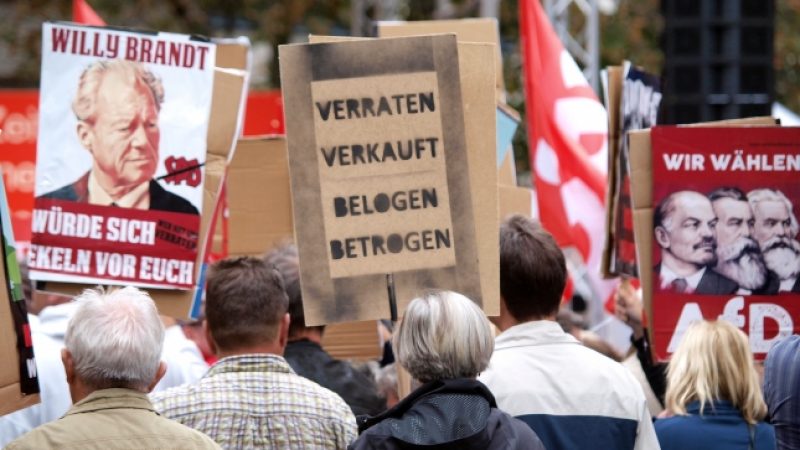 „Wut und Hass auf der Straße“: BpB-Chef besorgt über politische Stimmung in Ostdeutschland