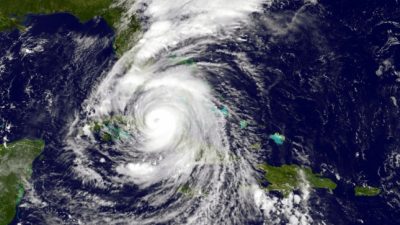 Florida wappnet sich für „Monster“-Hurrikan „Michael“