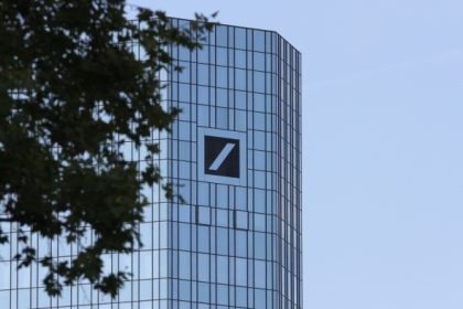 Deutsche Bank: Erstmals mehr Geschäfte mobil als am Computer