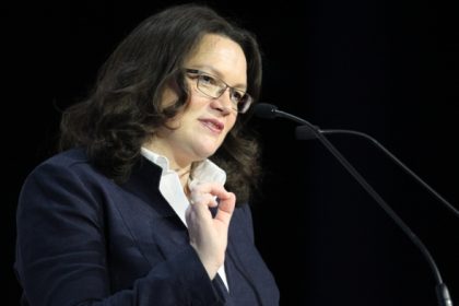 Nahles kritisiert Merkels “Selbstzufriedenheit” – Frauen sollten Schulz wählen